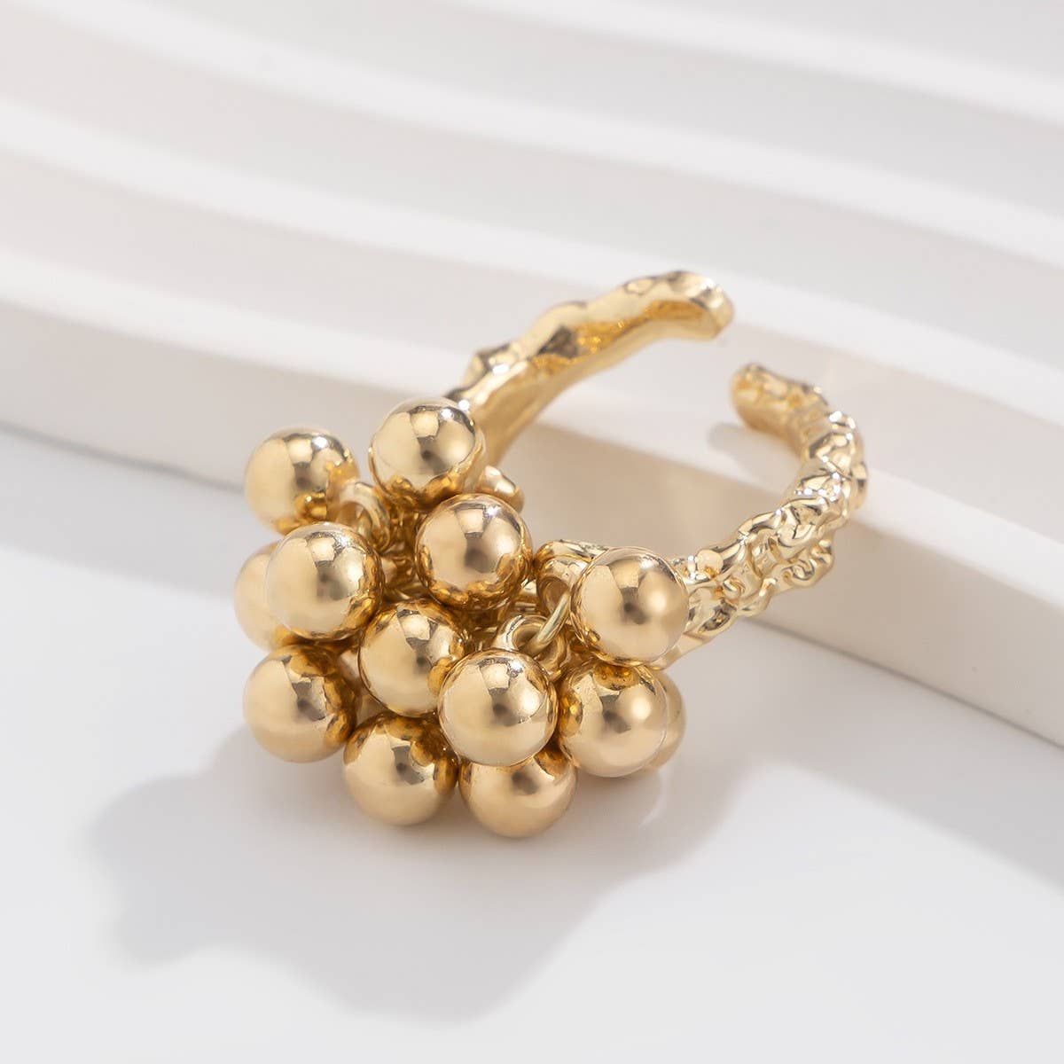 IRREGULAR GEOMETRIC ELLIPSE ALLOY WINDING RING