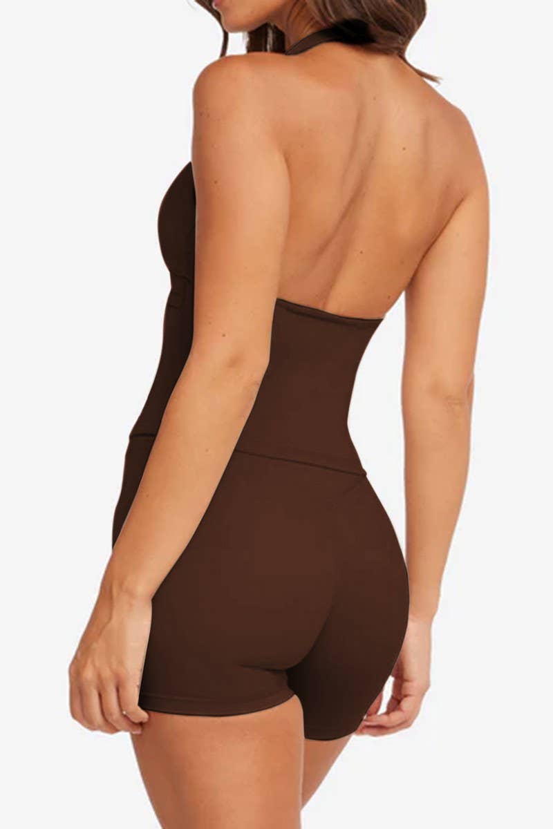 CWSTB00441_HALTER SPORTS BRA AND SHORTS SET