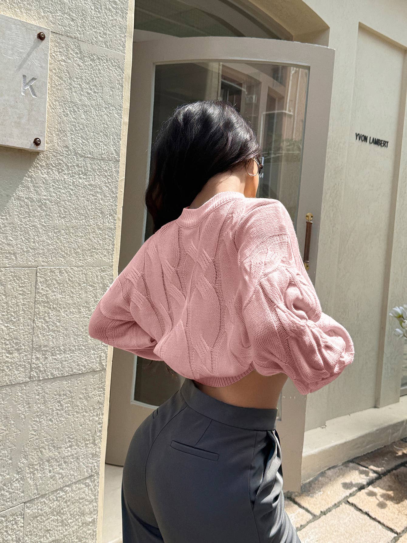 casual and simple long-sleeved base sweater