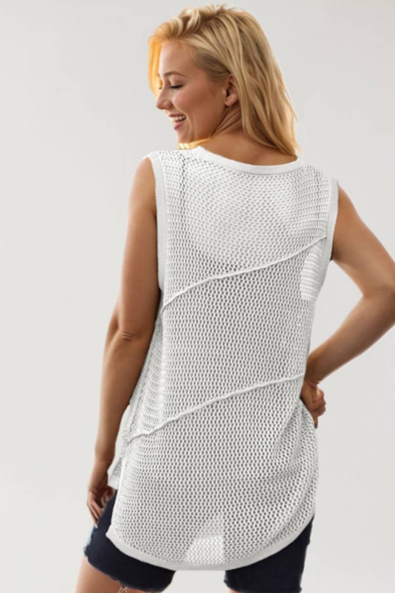 CWTBLSL0297_CUT-OUT SLEEVELESS KNIT CREW NECK TOP