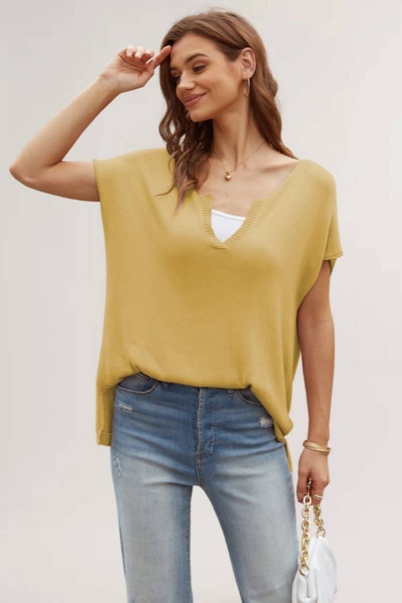 CWTBLS0744_KNIT V-NECK SOLID COLOR SPLIT SHORT-SLEEVED TOP