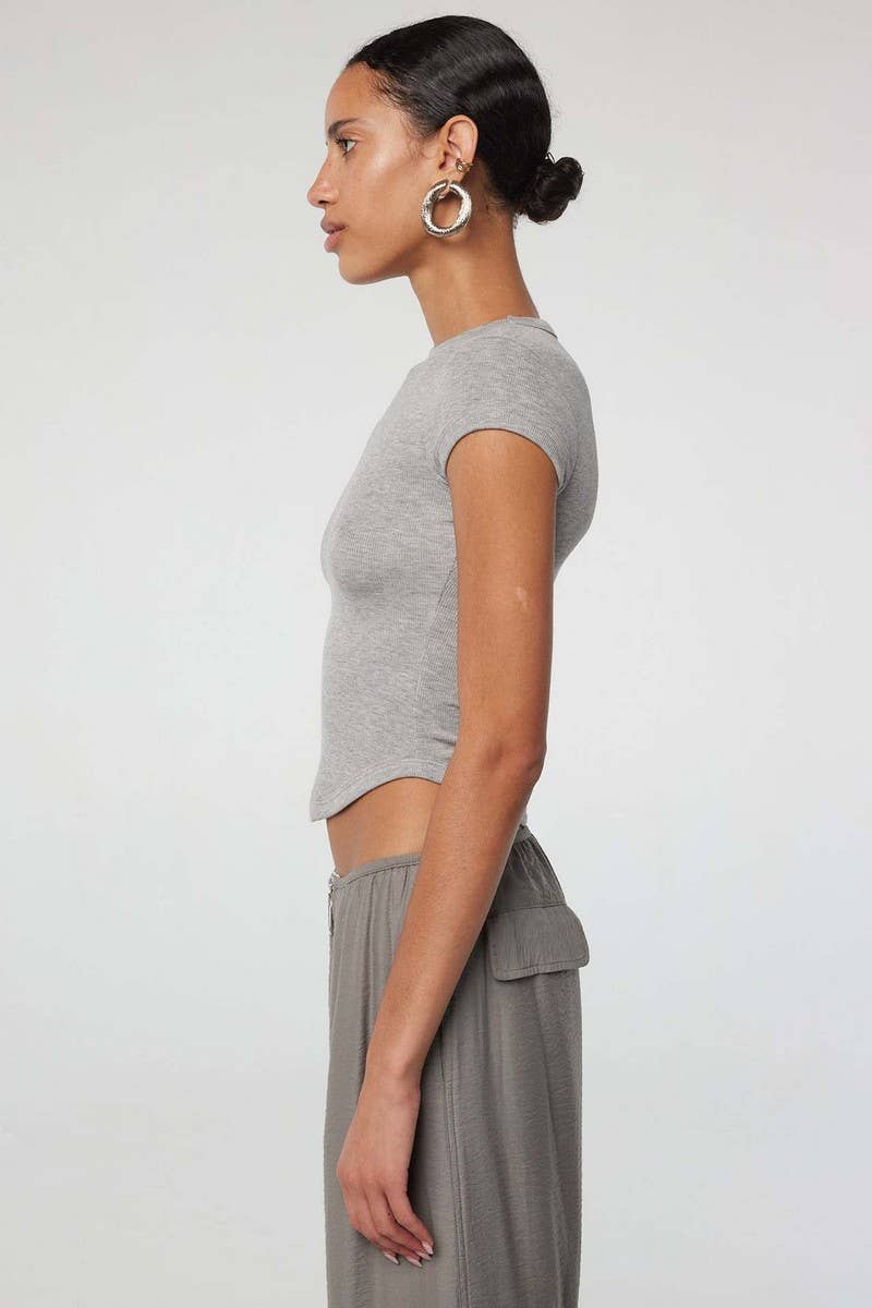 CWTBLS2208_BASIC CREW NECK SHORT SLEEVE SOLID T-SHIRT