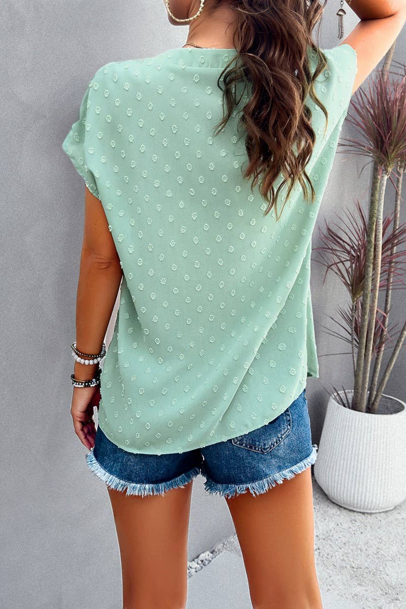 CWTBLS0387_V-Neck Button Detailed Short Sleeve Top