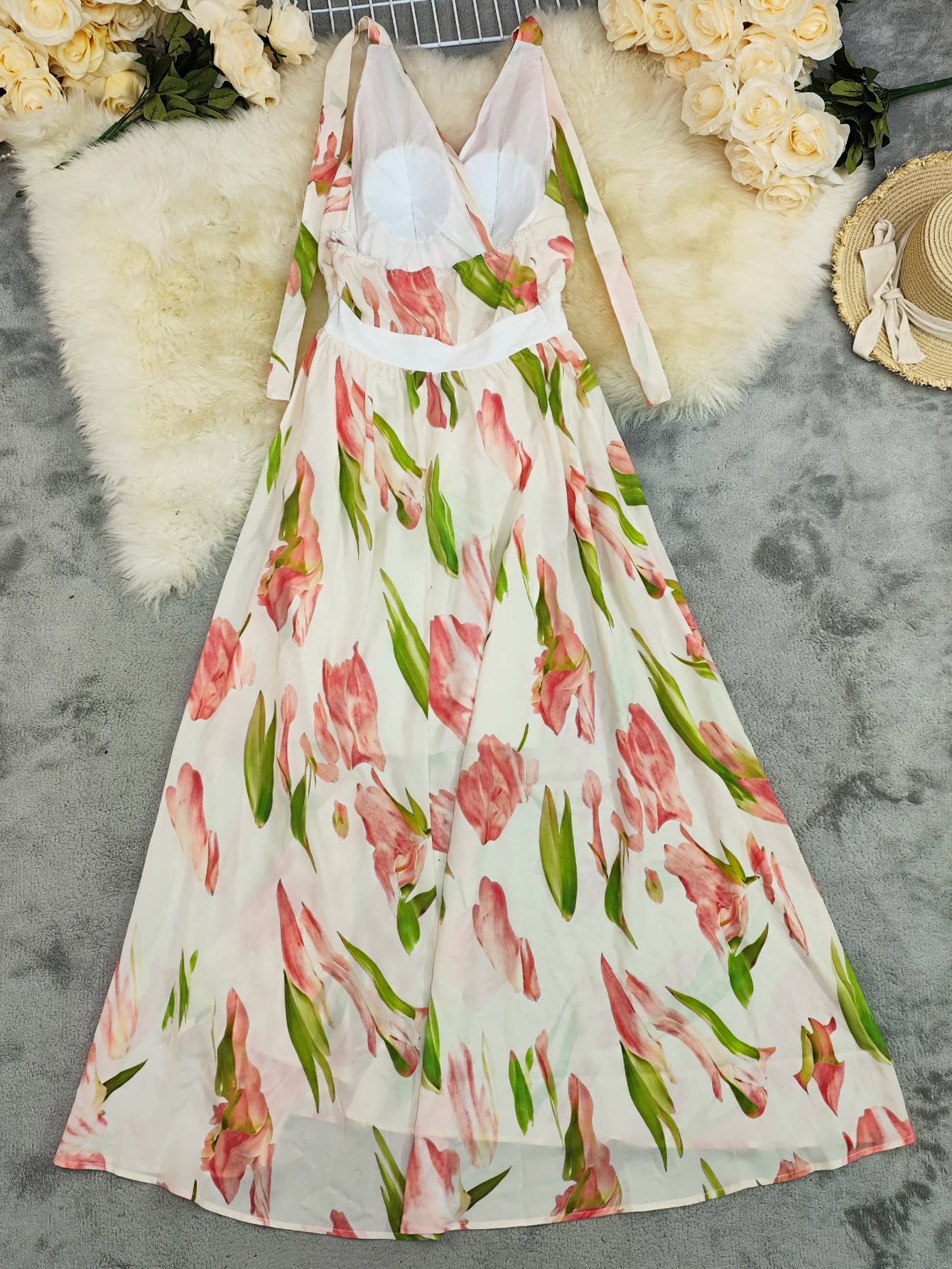 Fashion halter print beach vacation-style dress