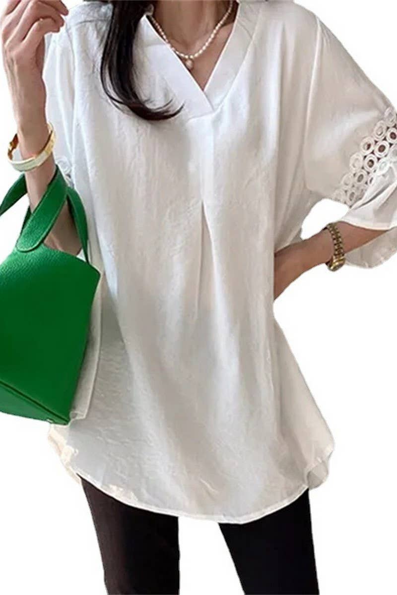 CWTBLL1332_LOOSE V-NECK LACE THREE-QUARTER SLEEVE SHIRT