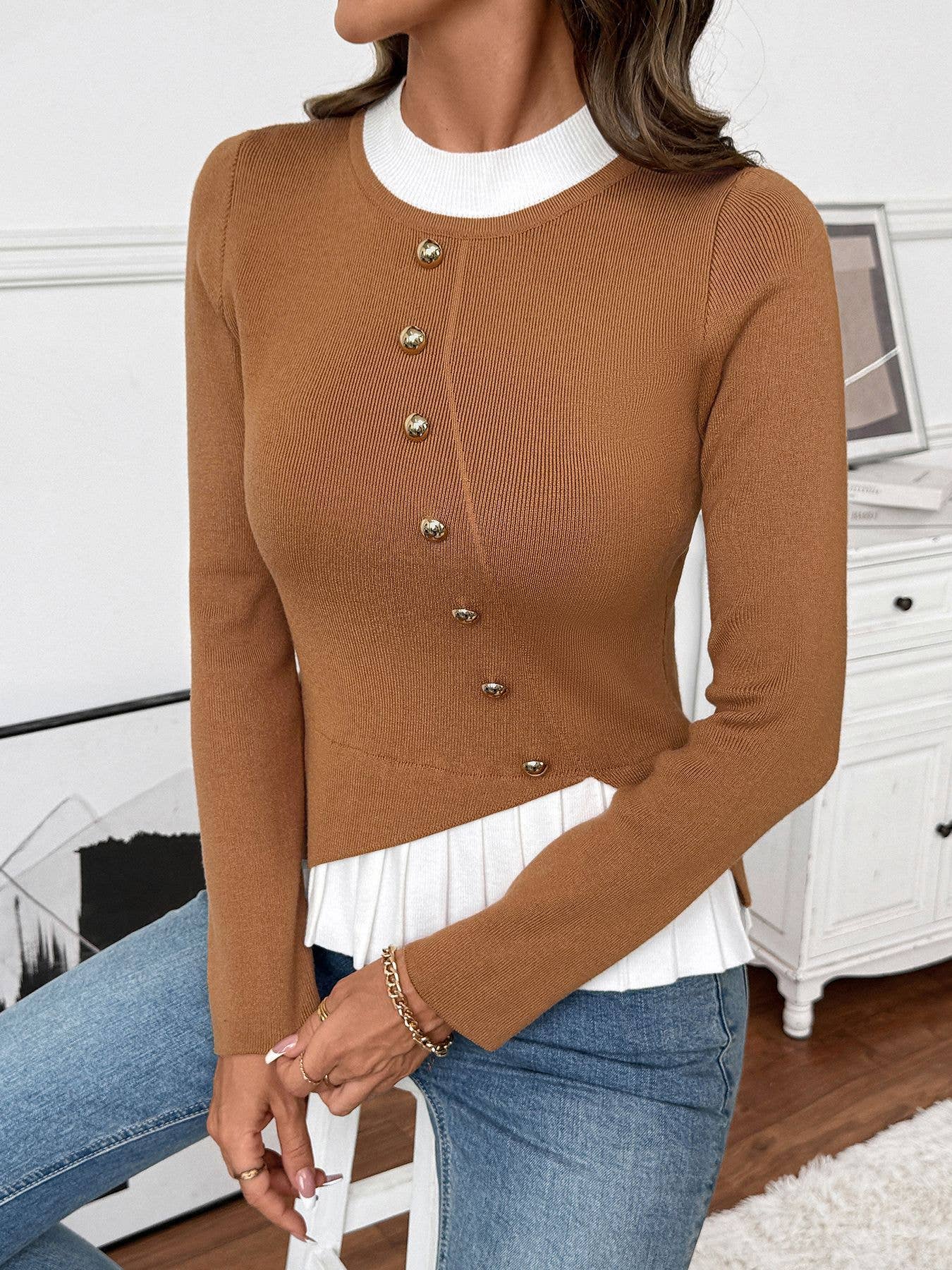 Color-blocking spliced slim-fit knitted sweater