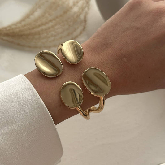 FASHIONABLE HIGH-GRADE ALLOY OPEN BRACELET