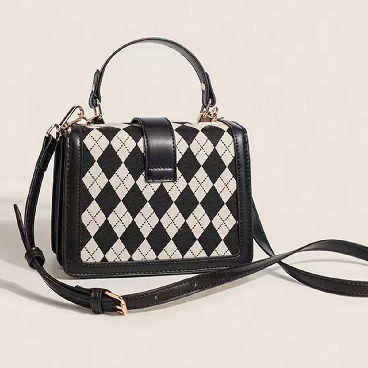 SMALL HIGH-END FASHIONABLE CHAIN SHOULDER BAG_CWAB3440