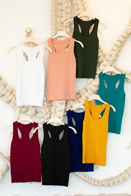 CWTTK132_SEAMLESS TANK TOP WITH RACER BACK