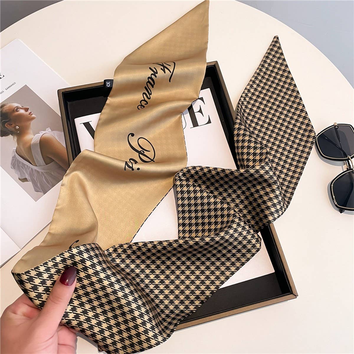 LETTER PRINT DOUBLE LAYER  HEAD SCARF