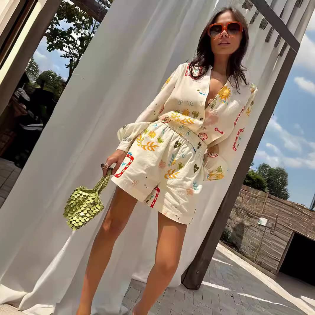 Fashionable printed casual shirt and shorts set