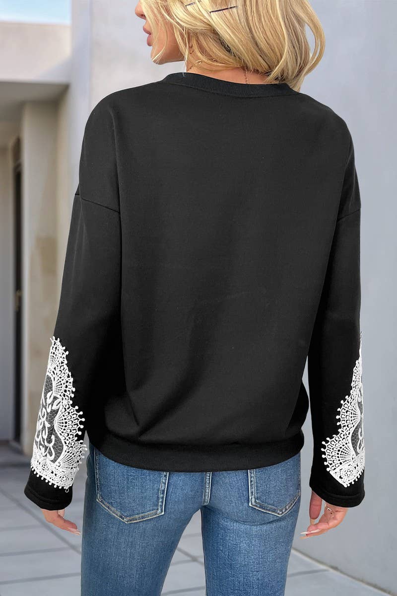 CWTBLL4073_LACE PATCHWORK CREWNECK PULLOVER SWEATSHIRT