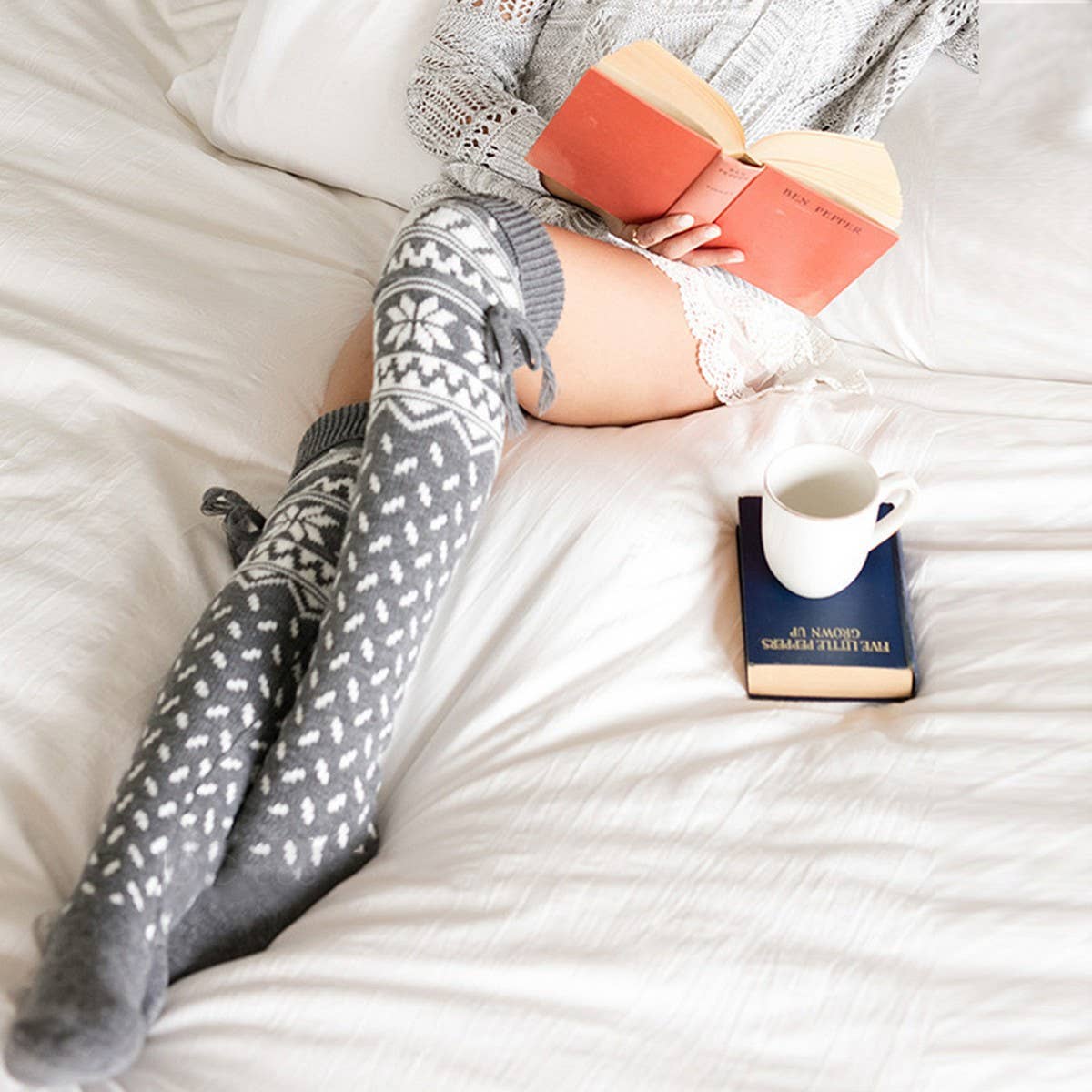 CHRISTMAS FASHION LONG KNEE-HIGH SOCKS