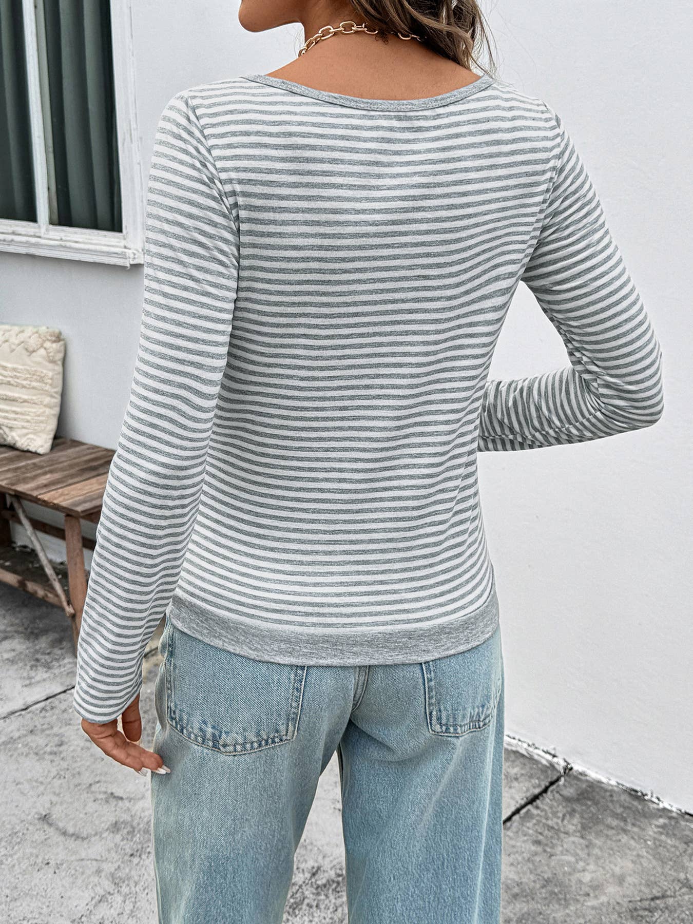 Casual and comfortable striped pullover T-shirt