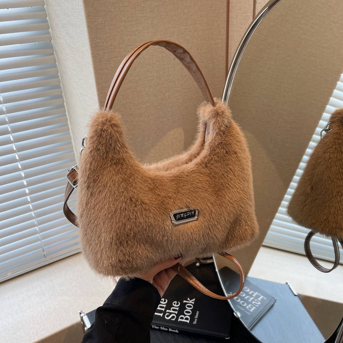 WINTER FAUX MINK FUR SINGLE SHOULDER PLUSH BAG_CWAB3946