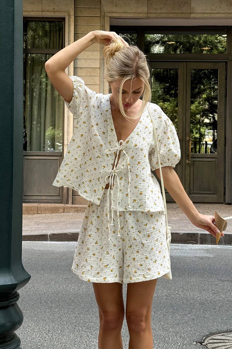 CWSS1137_COTTON PRINTED PUFF SLEEVE TOP & SHORTS SET