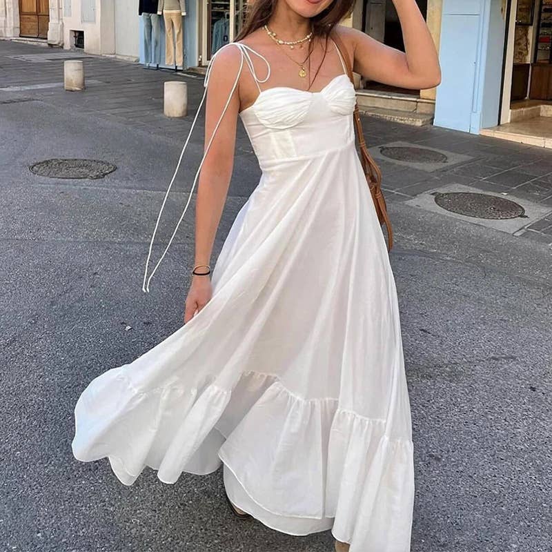 Elegant high-waisted halter dress with swing
