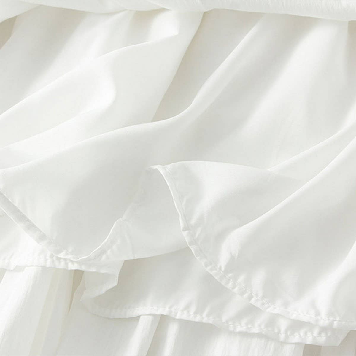 SWEET MIDI SKIRT WITH LACE TRIM