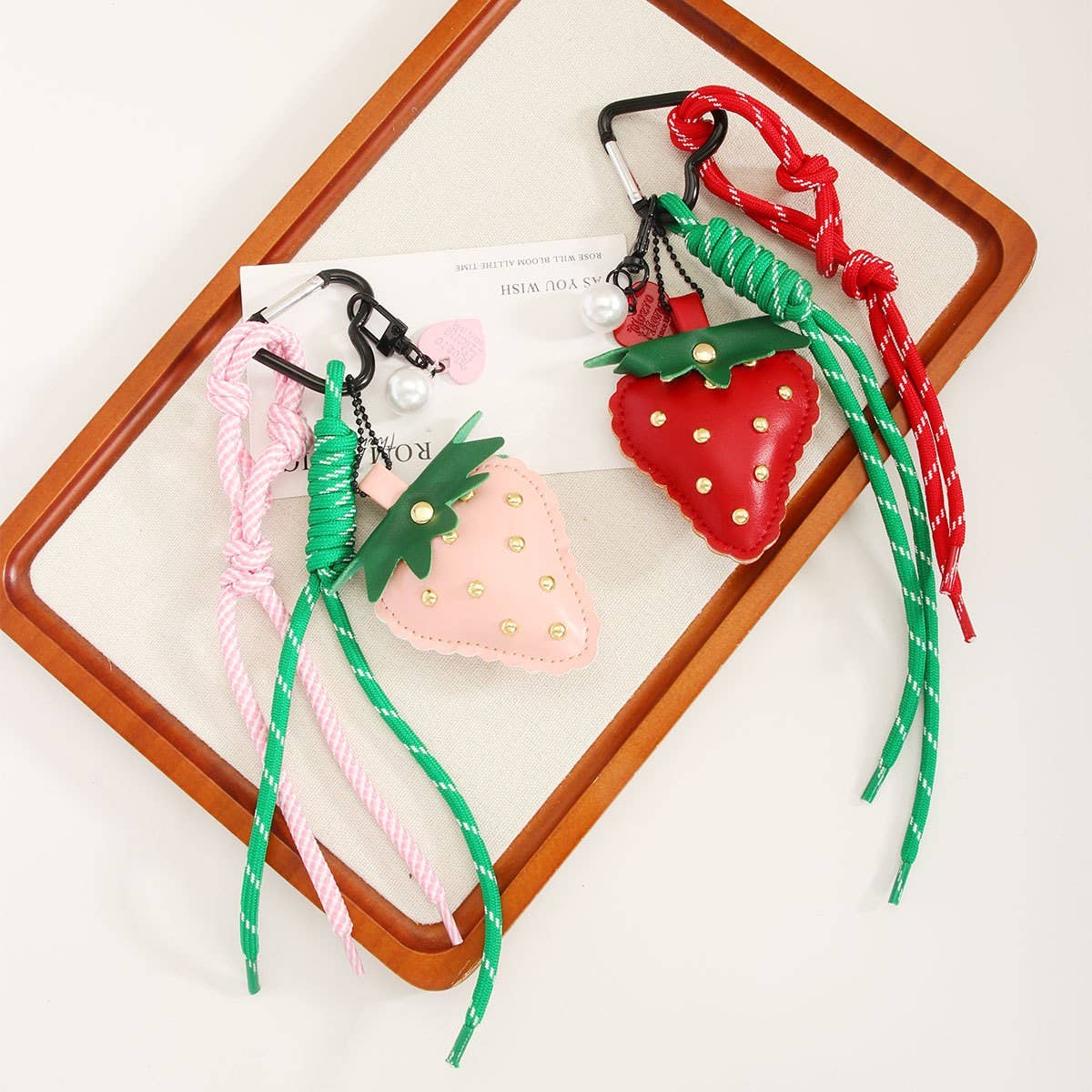 Strawberry Keychain ??Leather Heart Bag Pendant_CWMM7569
