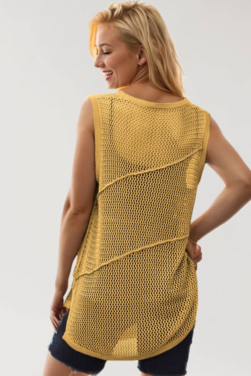 CWTBLSL0297_CUT-OUT SLEEVELESS KNIT CREW NECK TOP