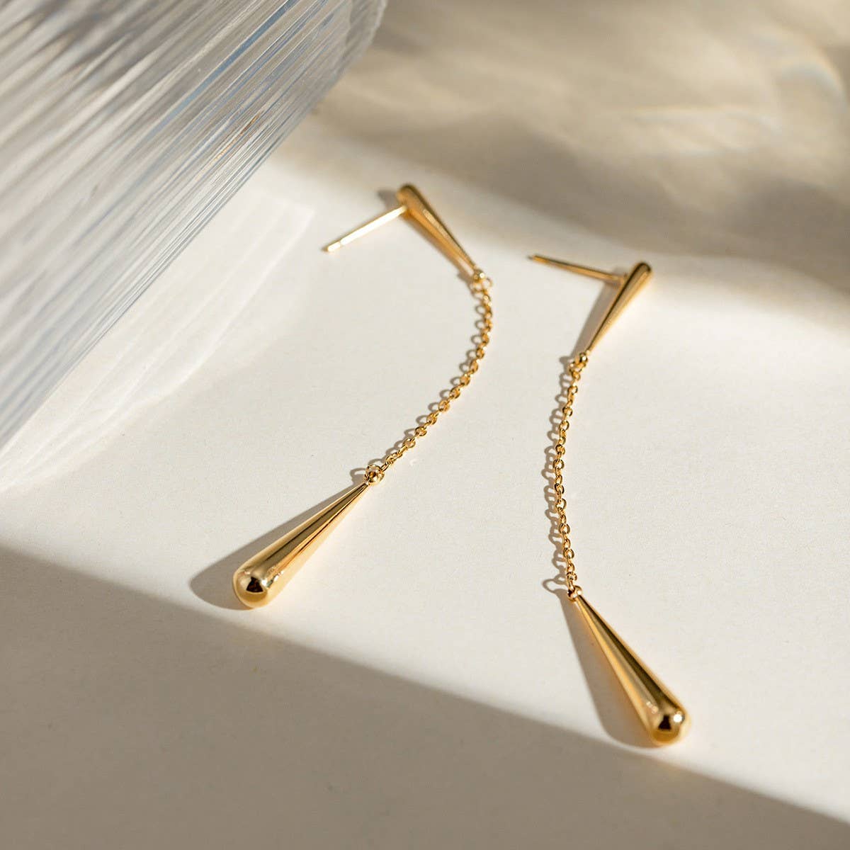 SIMPLE AND ELEGANT TEARDROP TASSEL EARRINGS