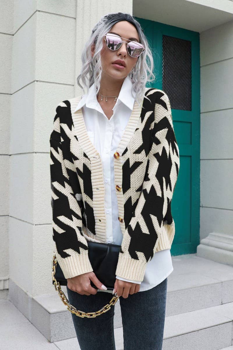 CWOCAL1192_HOUNDSTOOTH BUTTON LOOSE KNIT CARDIGAN