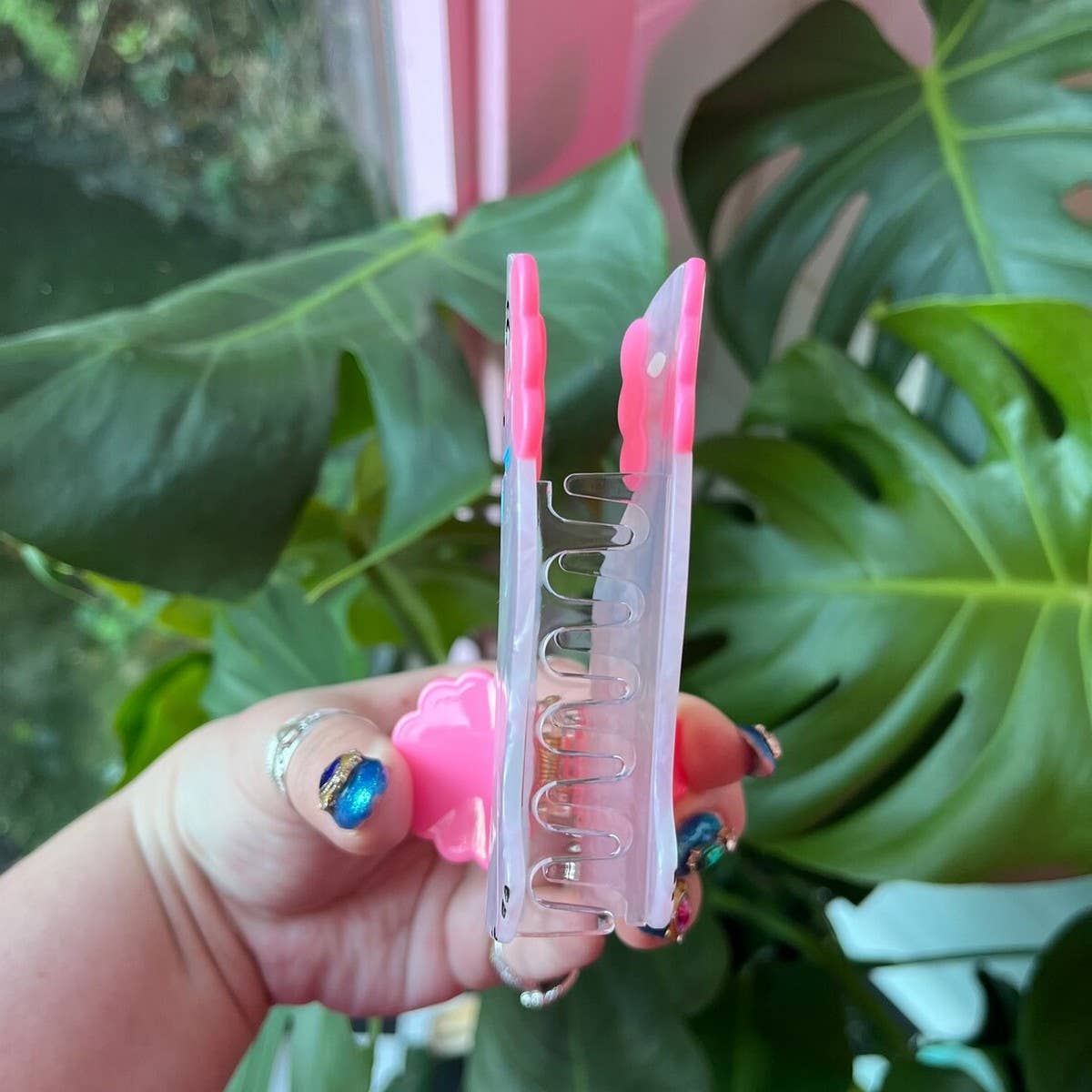 CWAHA1571_FUN CARTOON DOG CAT KOI BILLIARDS HAIR CLAW CLIP