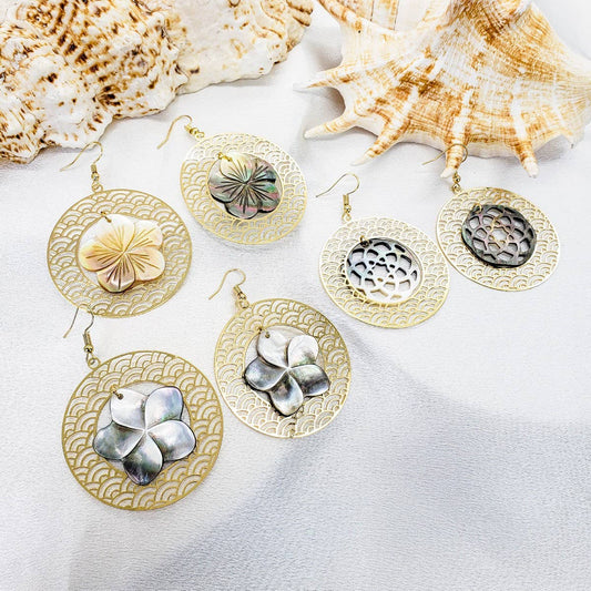 EXQUISITE NATURAL SHELL HOLLOW WREATH EARRINGS_CWMM4258
