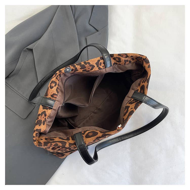 Personalized retro large-capacity tote bag
