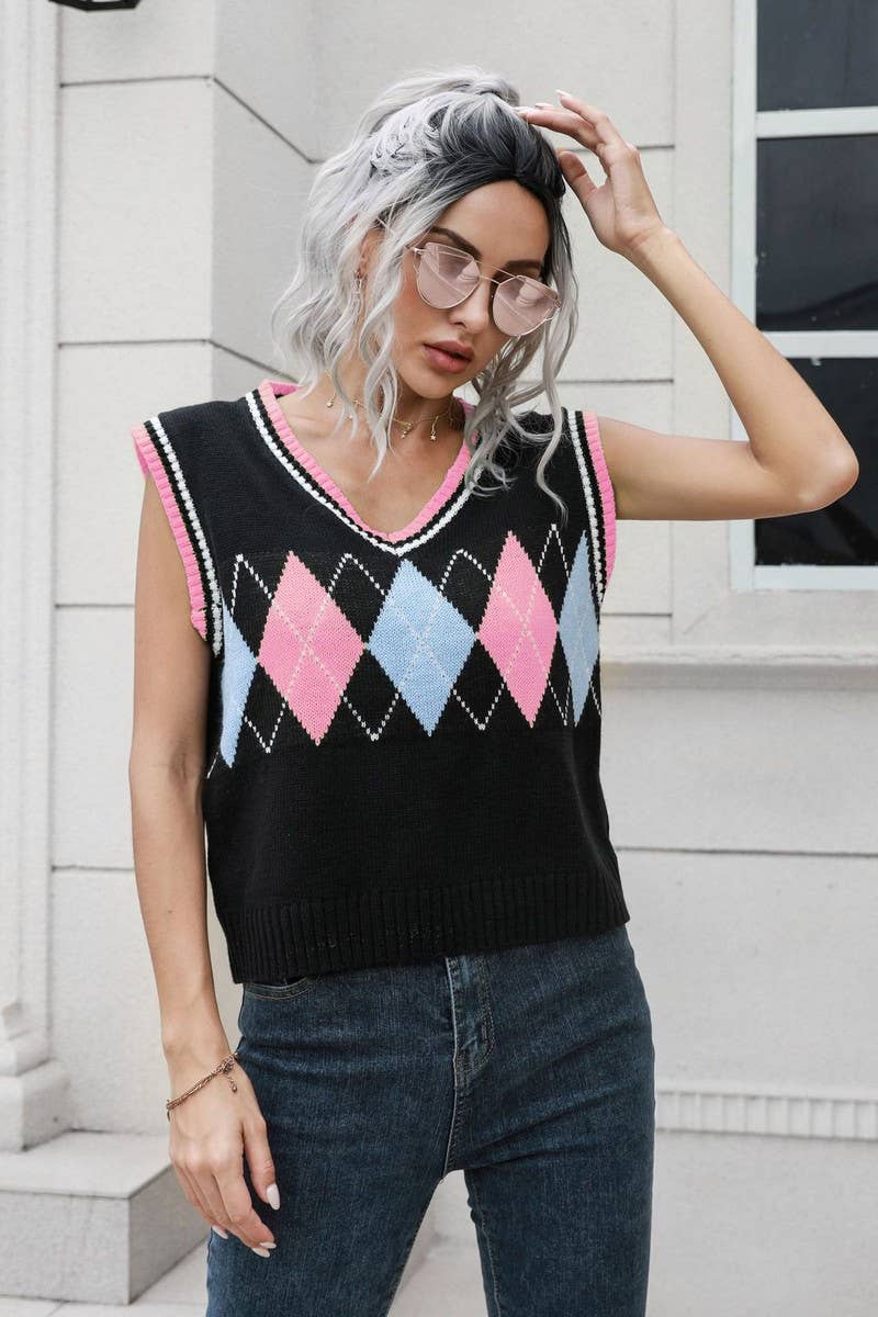 CWOV0491_V-NECK DIAMOND CHECK KNITTED SWEATER VEST