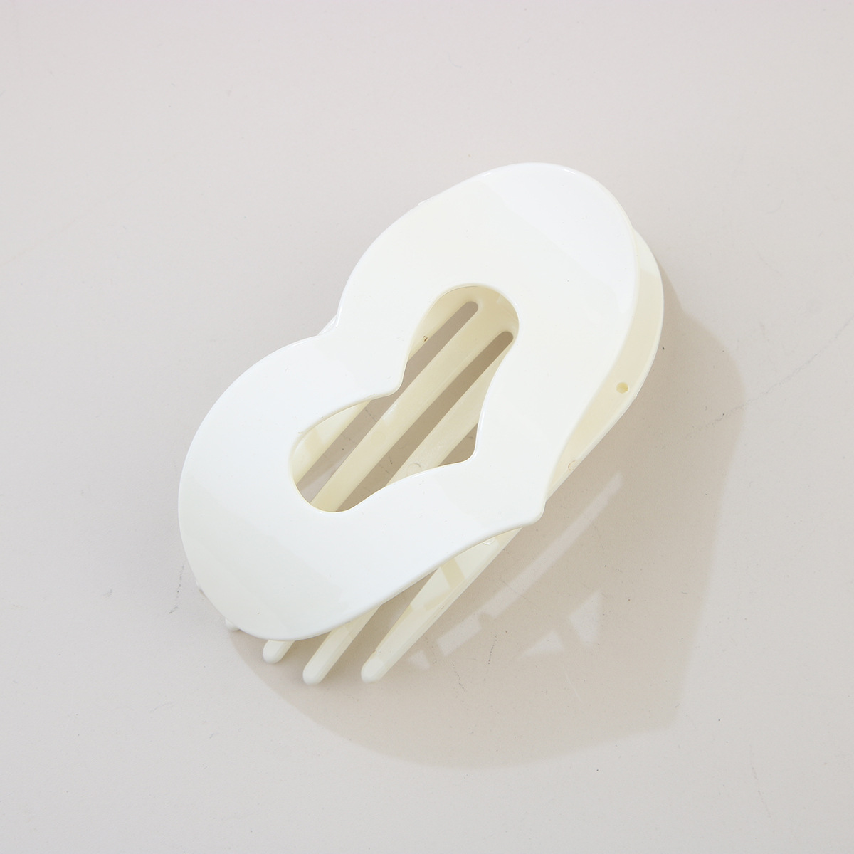 Love Shape Duckbill Clip ? No-Slip Half-Up Pin