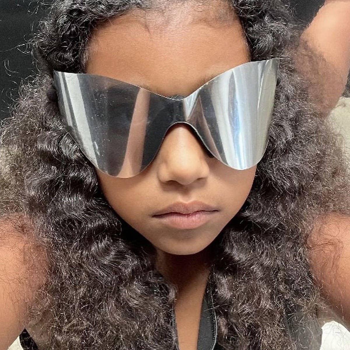 INTEGRATED WINDPROOF FRAMELESS SUNGLASSES