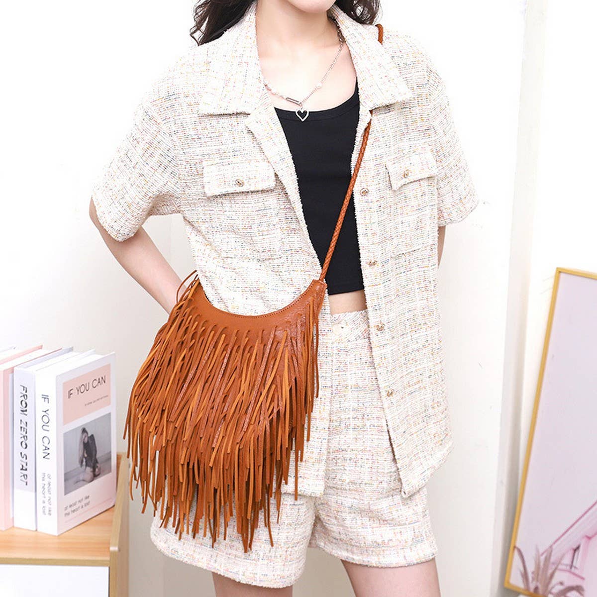 CWAB4542_SOFT LEATHER TASSEL SHOULDER BAG