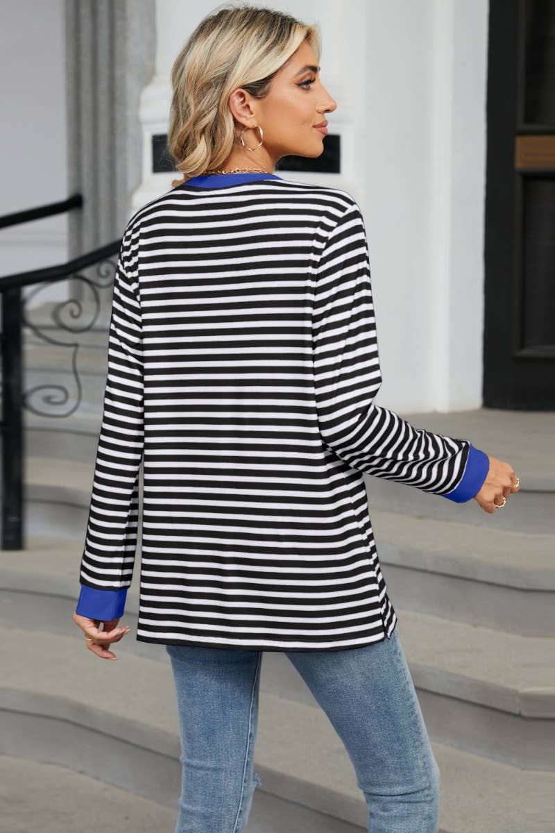 CWTBLL2934_CREW-NECK SPLIT TOP WITH STRIPED POCKETS