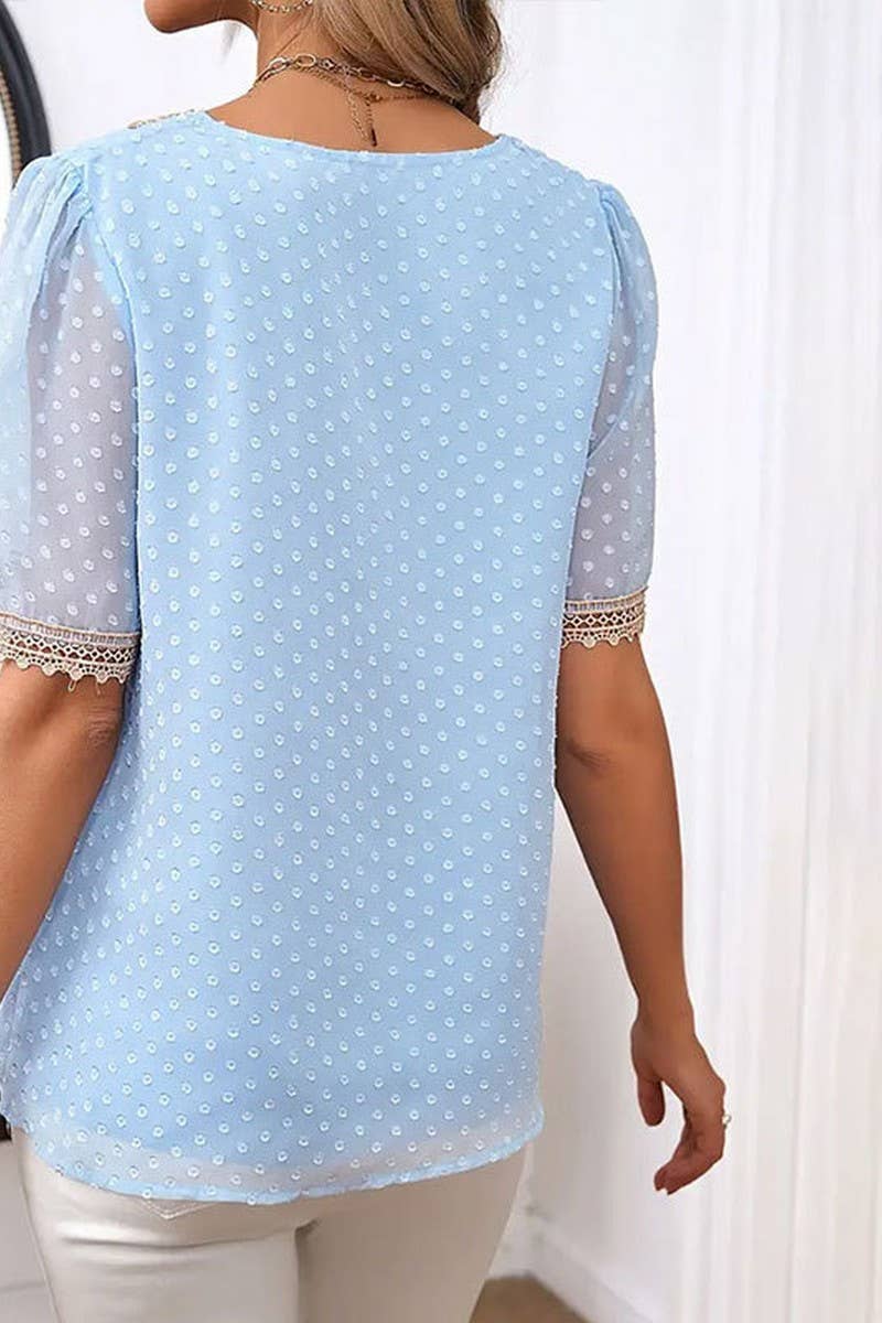 CWTTS1400_SUMMER V-NECK COMMUTER LACE POLKA DOT TOP