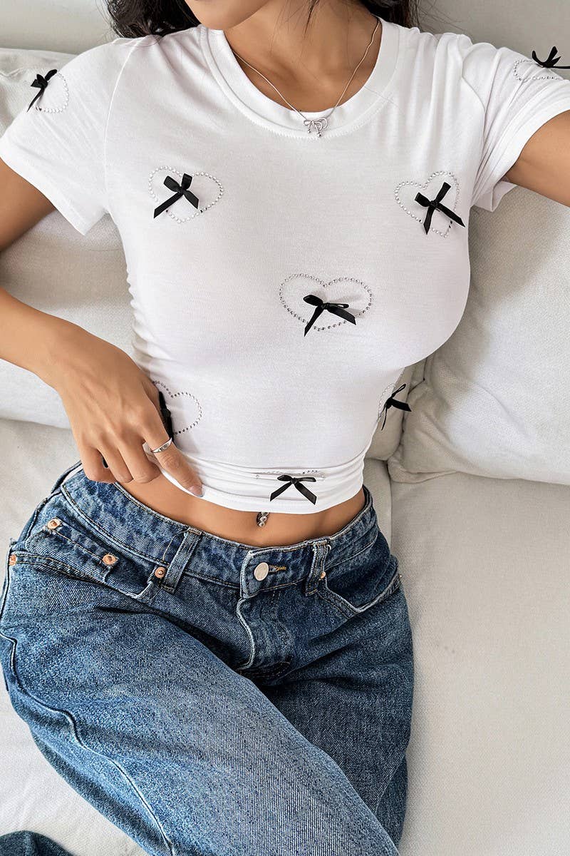 CWTBLS2002_RHINESTONE HEART BOW SLIM FIT BABY TEE