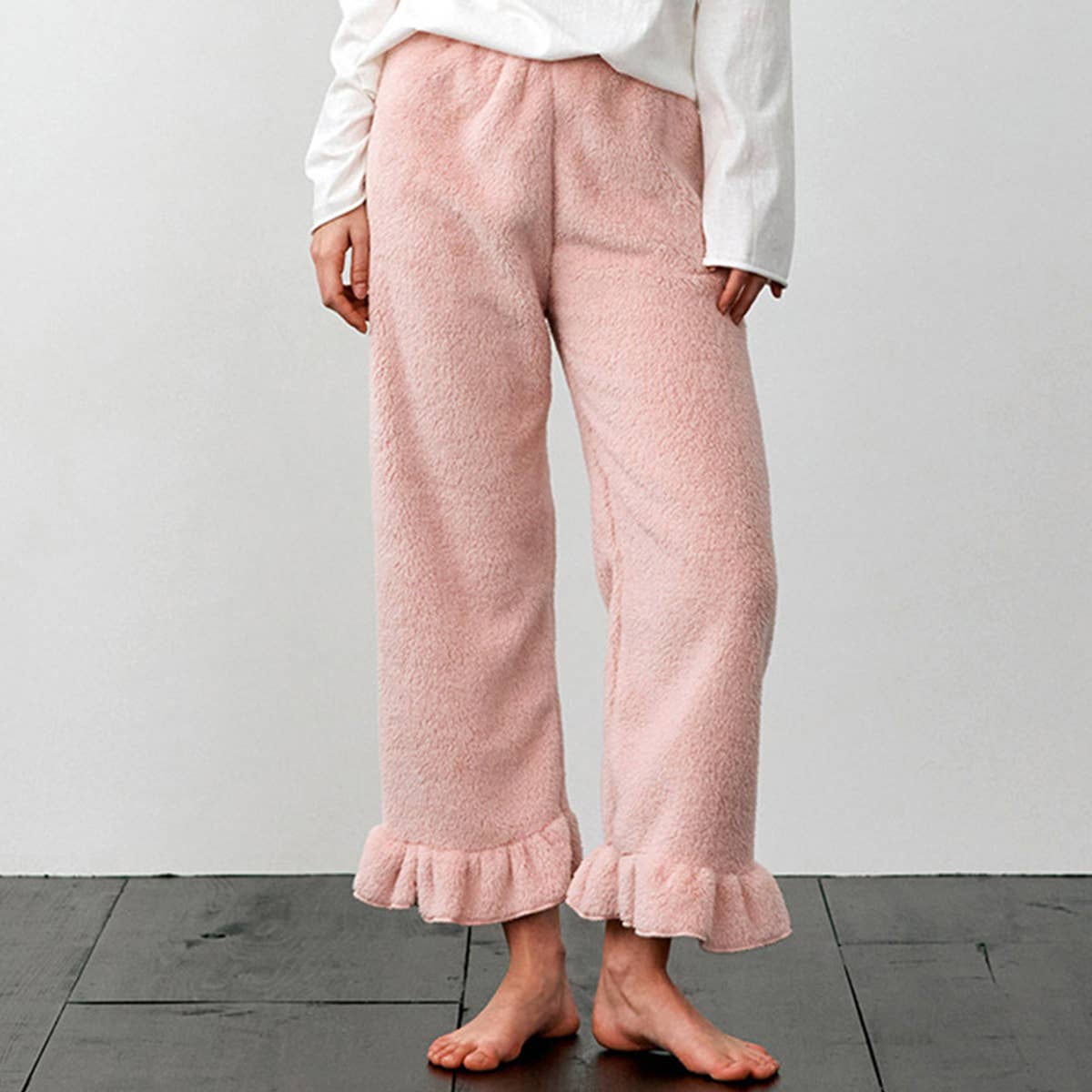 ELASTICATED PAJAMA PANTS WITH FLOUNDERED FEET