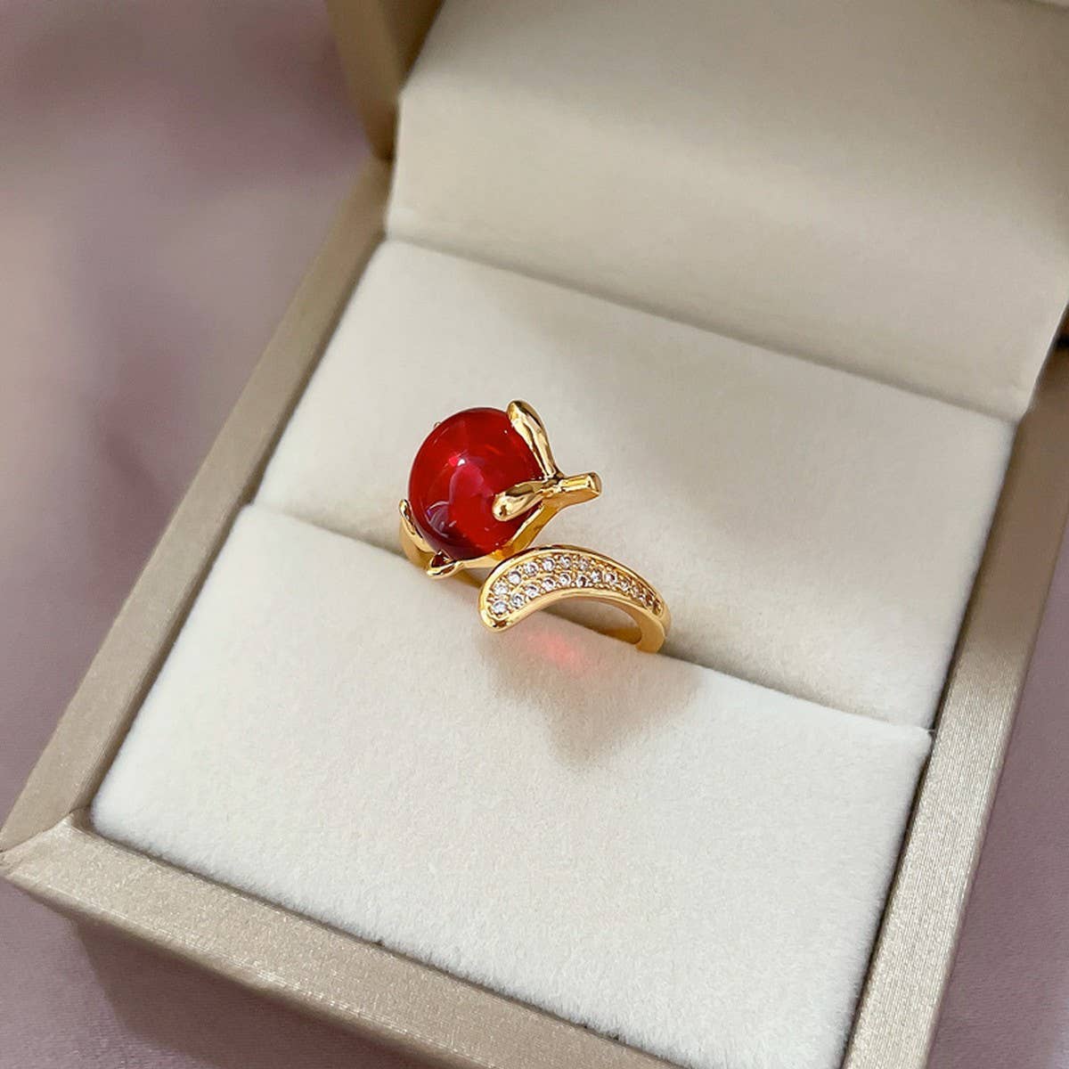 FASHIONABLE, SIMPLE AND VERSATILE ADJUSTABLE RING