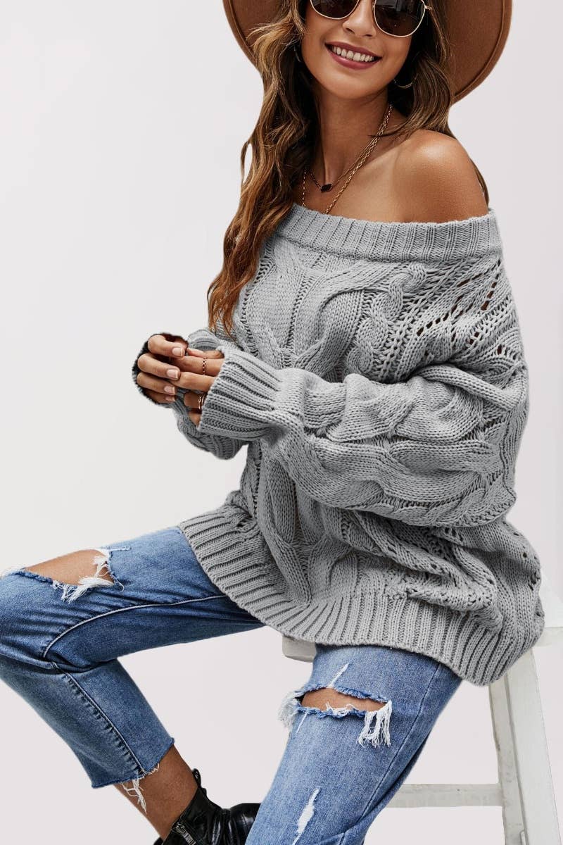 CWOSWL5842_LONG-SLEEVED SWEATER WITH CUT-OUT SHOULDER