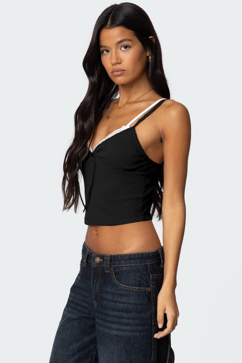 CWTTK0779_LACE-TRIMMED LOW-CUT CONTRAST-COLOR CAMISOLE TOP