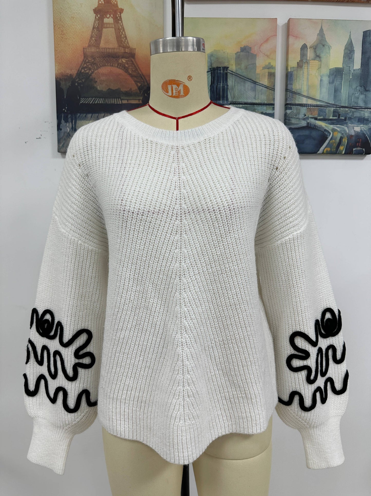 Fashionable jacquard round-neck knitted sweater