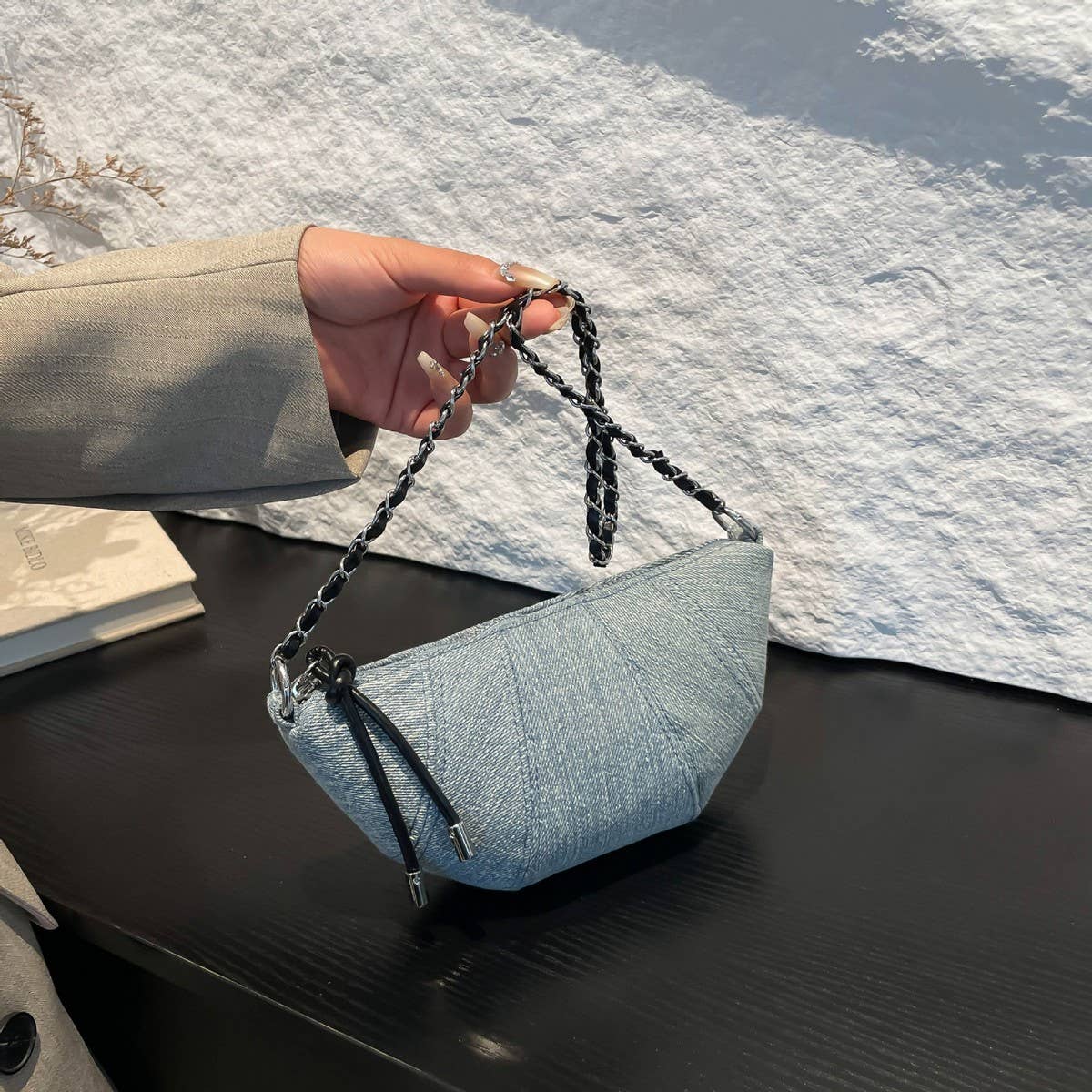 SMALL POPULAR CROSSBODY CROISSANT SHOULDER BAG_CWAB3293