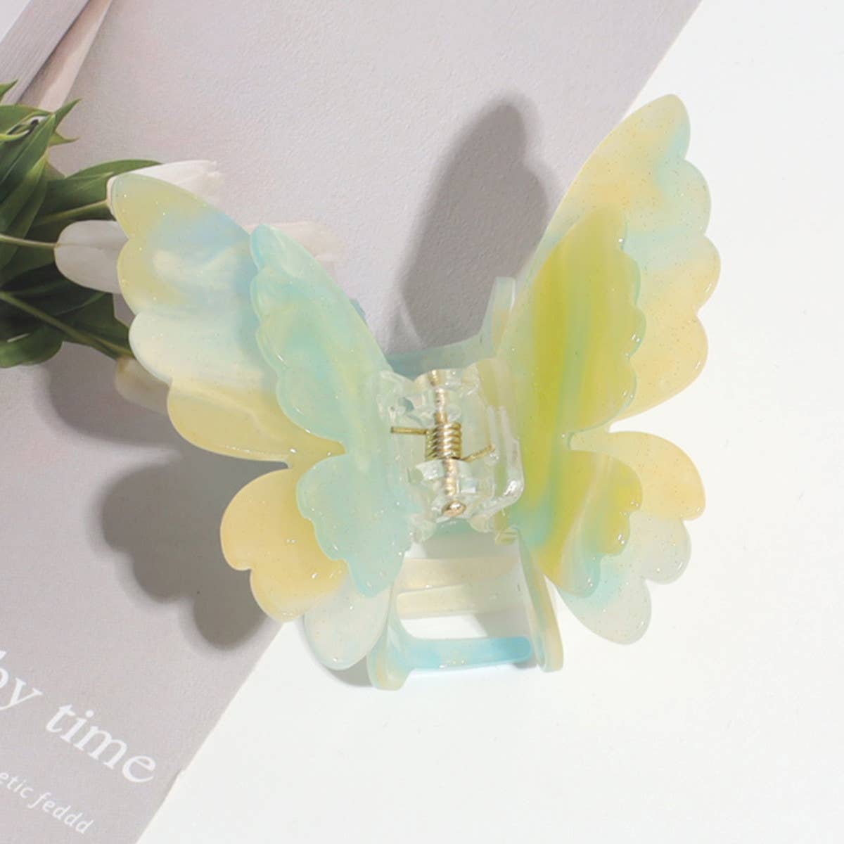 DOUBLE-LAYER BUTTERFLY GRADIENT PEARL HAIRPIN