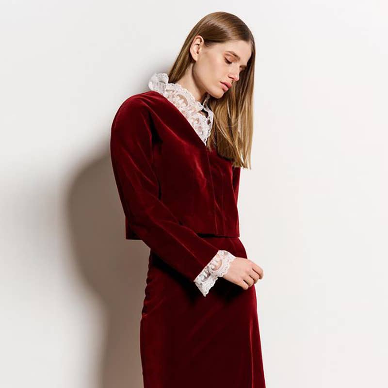 DEEP V LACE PATCHWORK CROP TOP SPLIT SKIRT SET