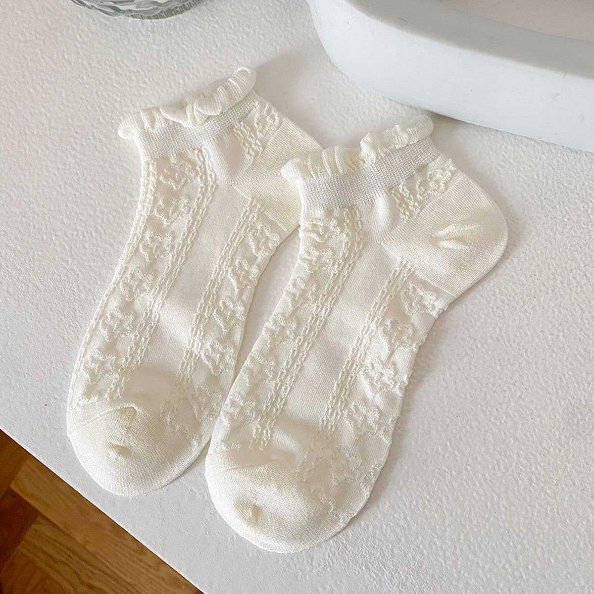 WOMEN CASUAL THIN SHORT SOCKS