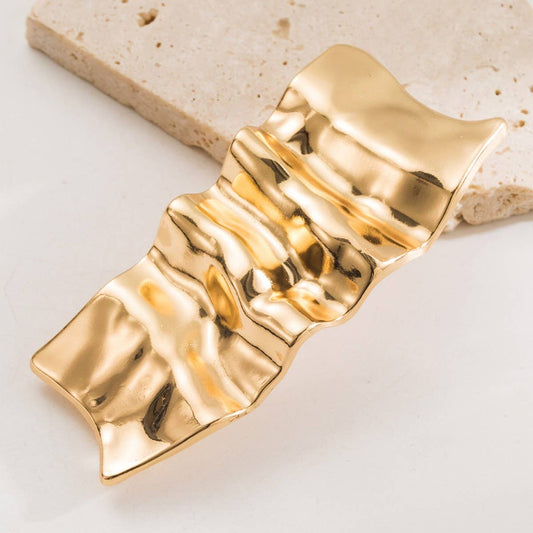 Wrinkled Metal Hair Clip – Elegant Low Ponytail_CWMM8539