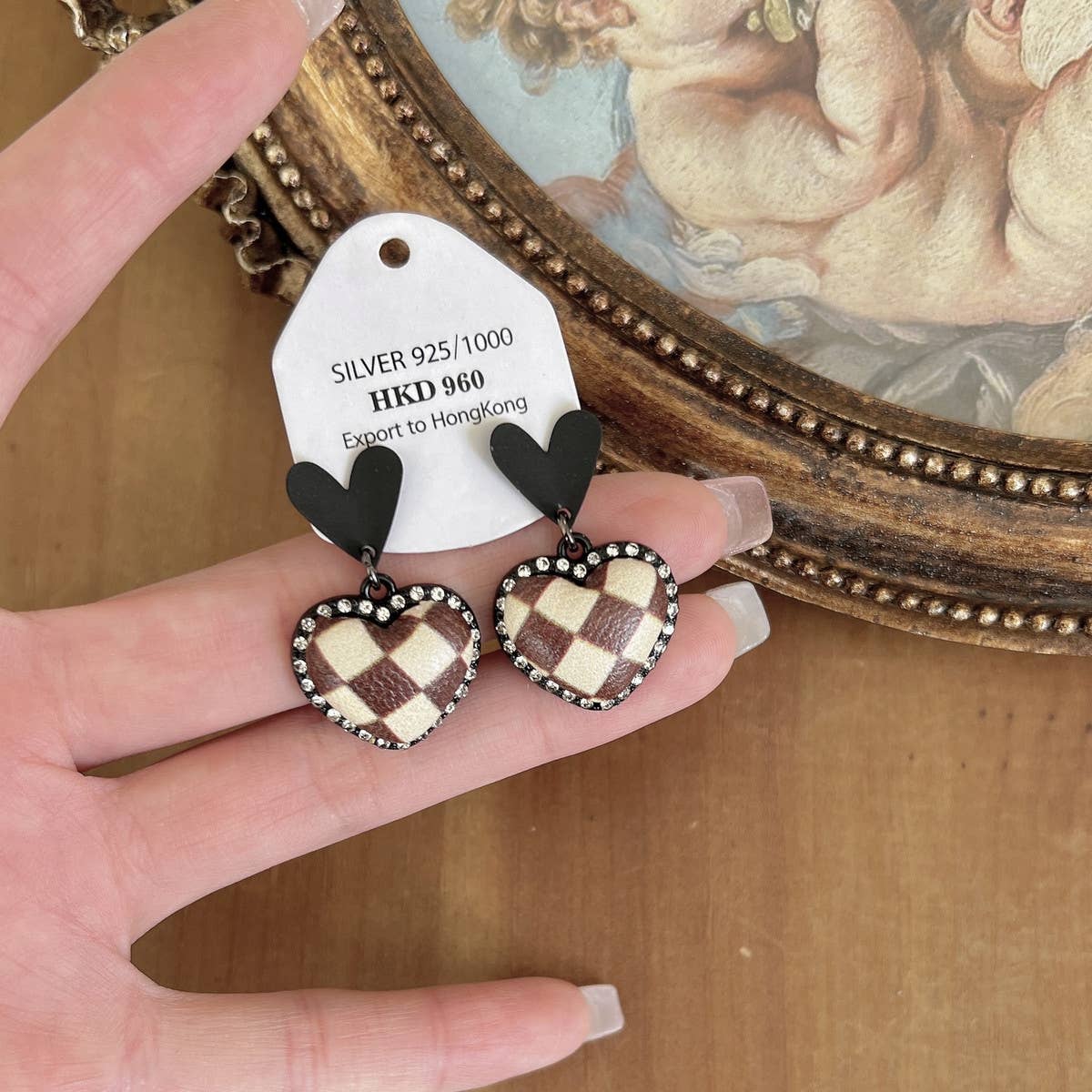 TRENDY BLACK HEART-SHAPED EARRINGS