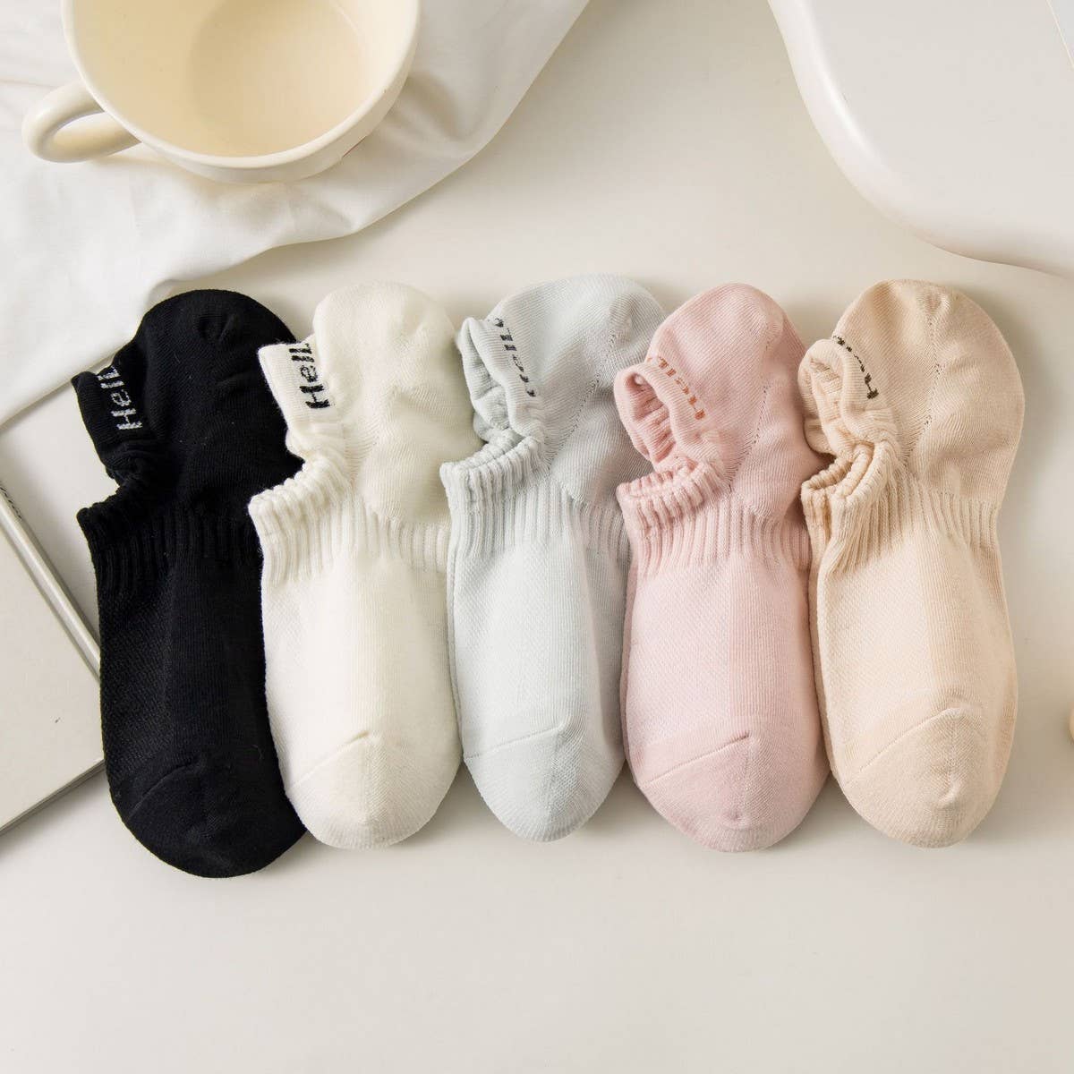 WOMEN MESH BREATHABLE INVISIBLE SOCKS