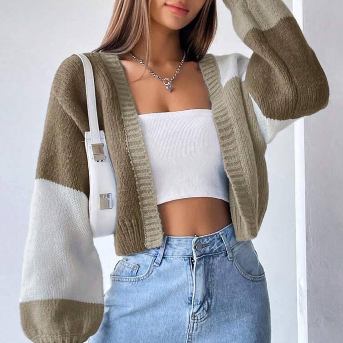 Color-blocked retro striped knitted sweater