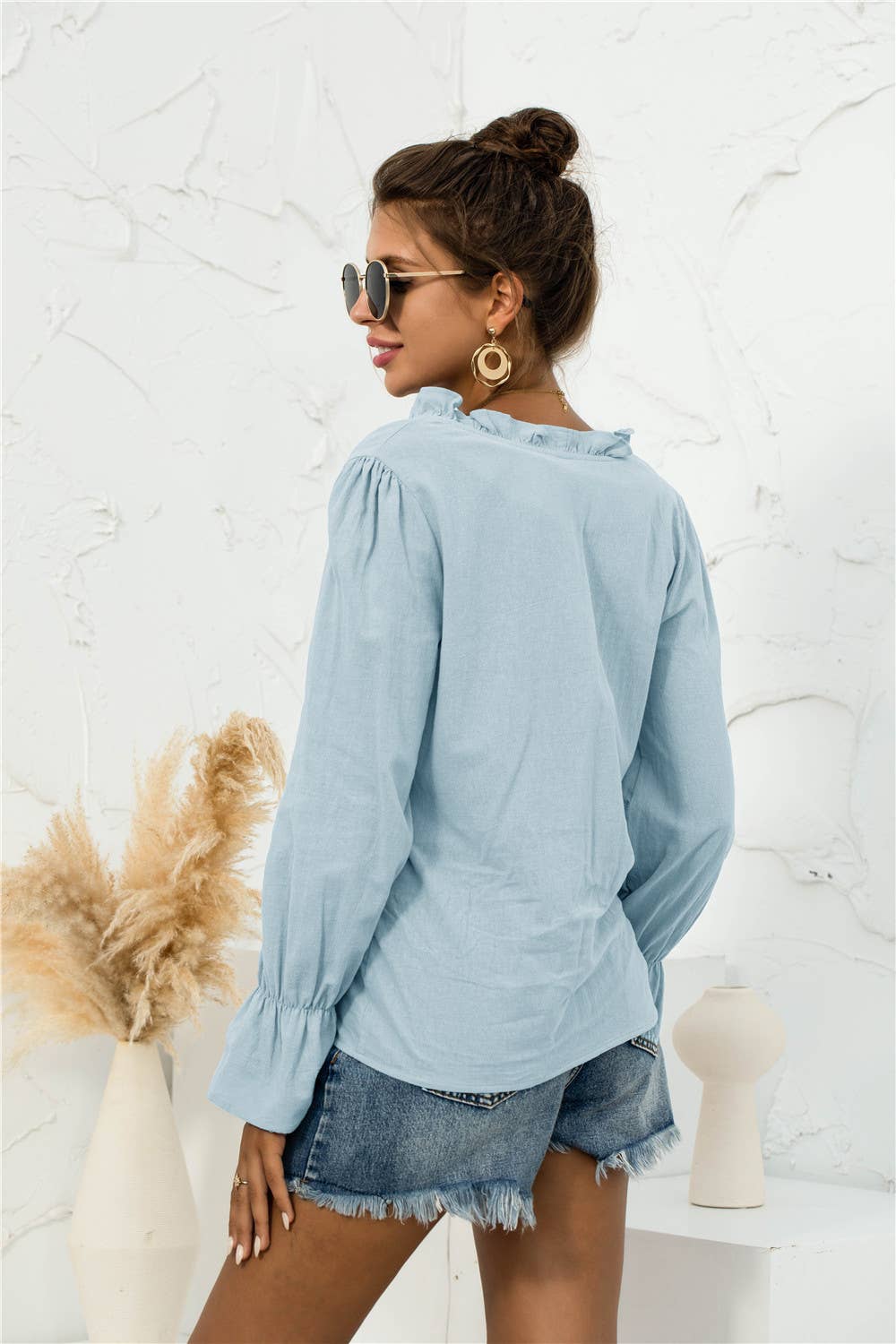 Casual V-neck ruffled button-down shirt